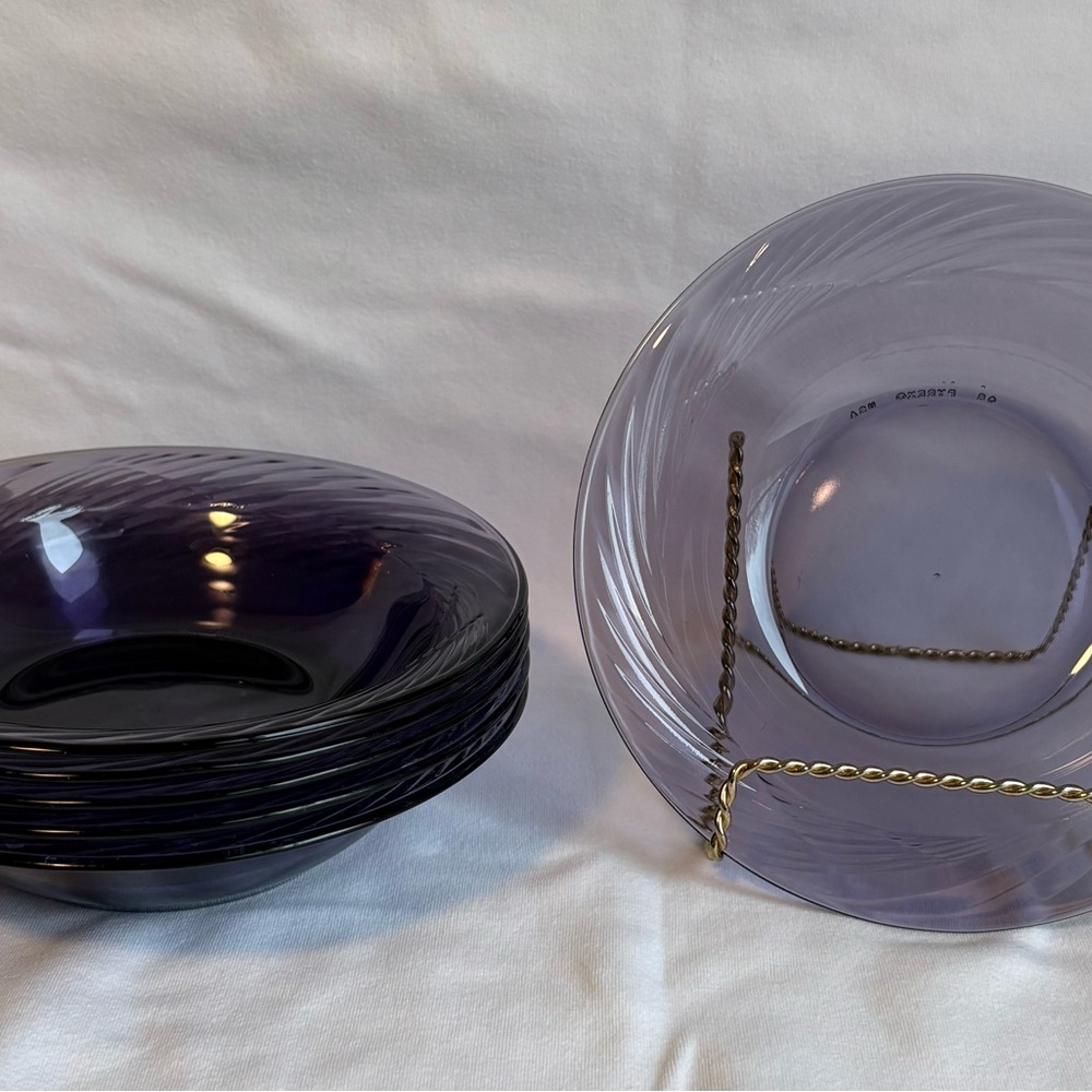 Pyrex Deep Purple and Lavender Glass Bowl Set